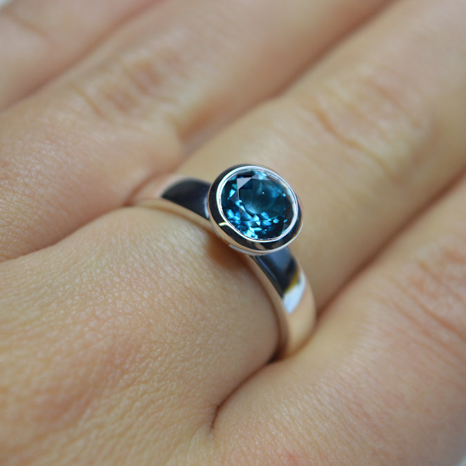 Ring London Blue