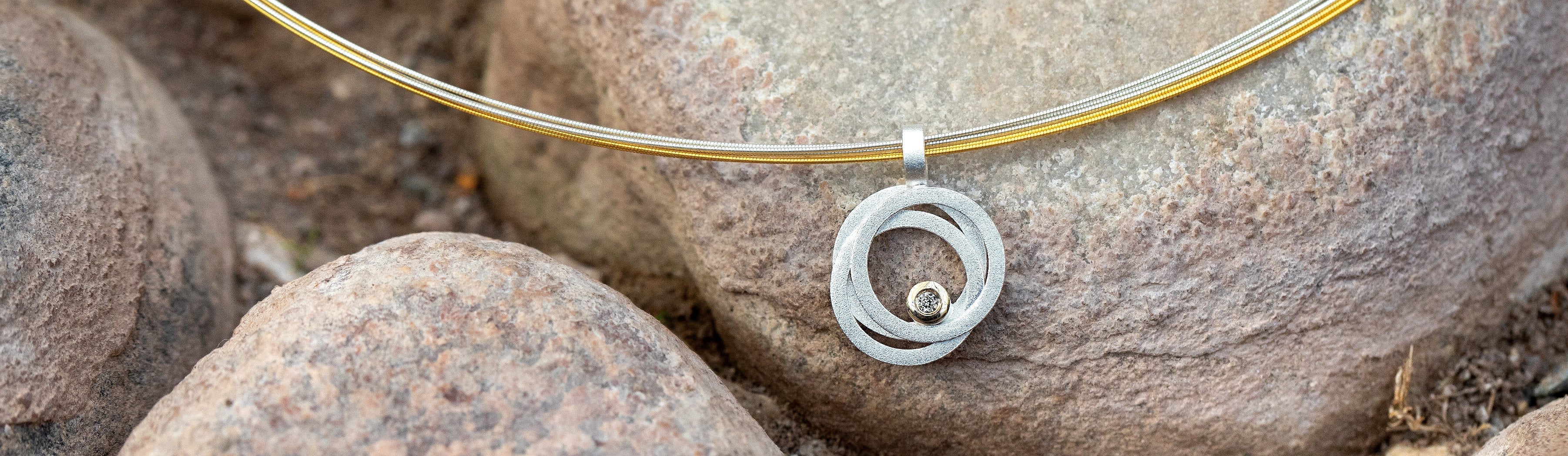 Funkelnder Brillantschmuck