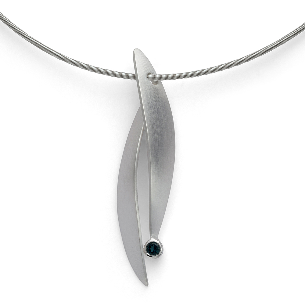 925/- Anhänger, mattiert, Topas London Blue 0,13ct
